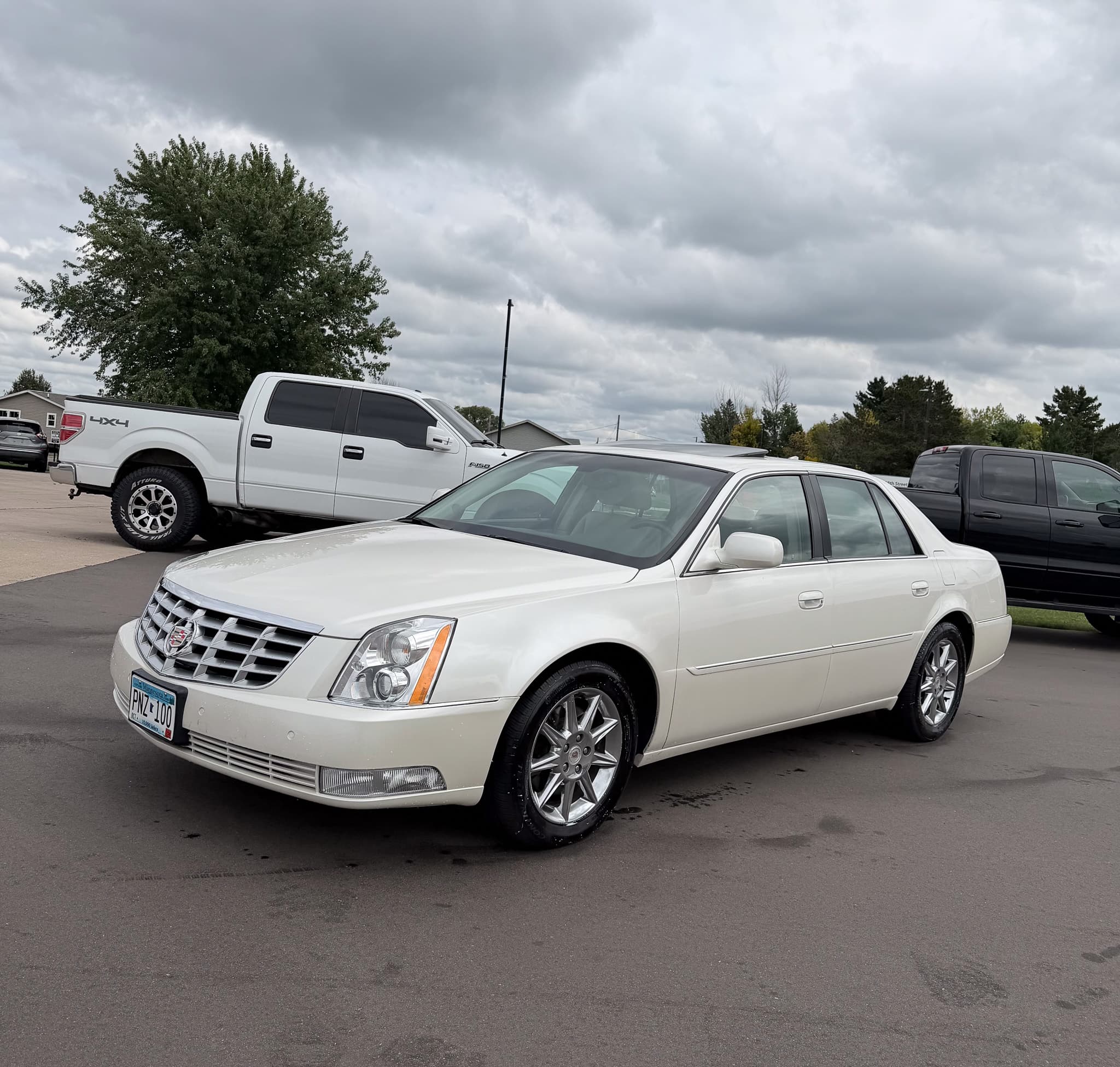 2011 Cadillac DTS Luxury